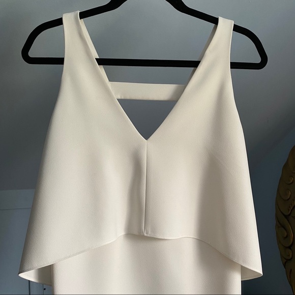 Intermix White Leah Sleeveless Vneck Tank - Picture 9 of 17